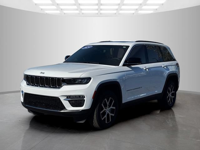 Certified 2024 Jeep Grand Cherokee Limited AWD/4WD image 3