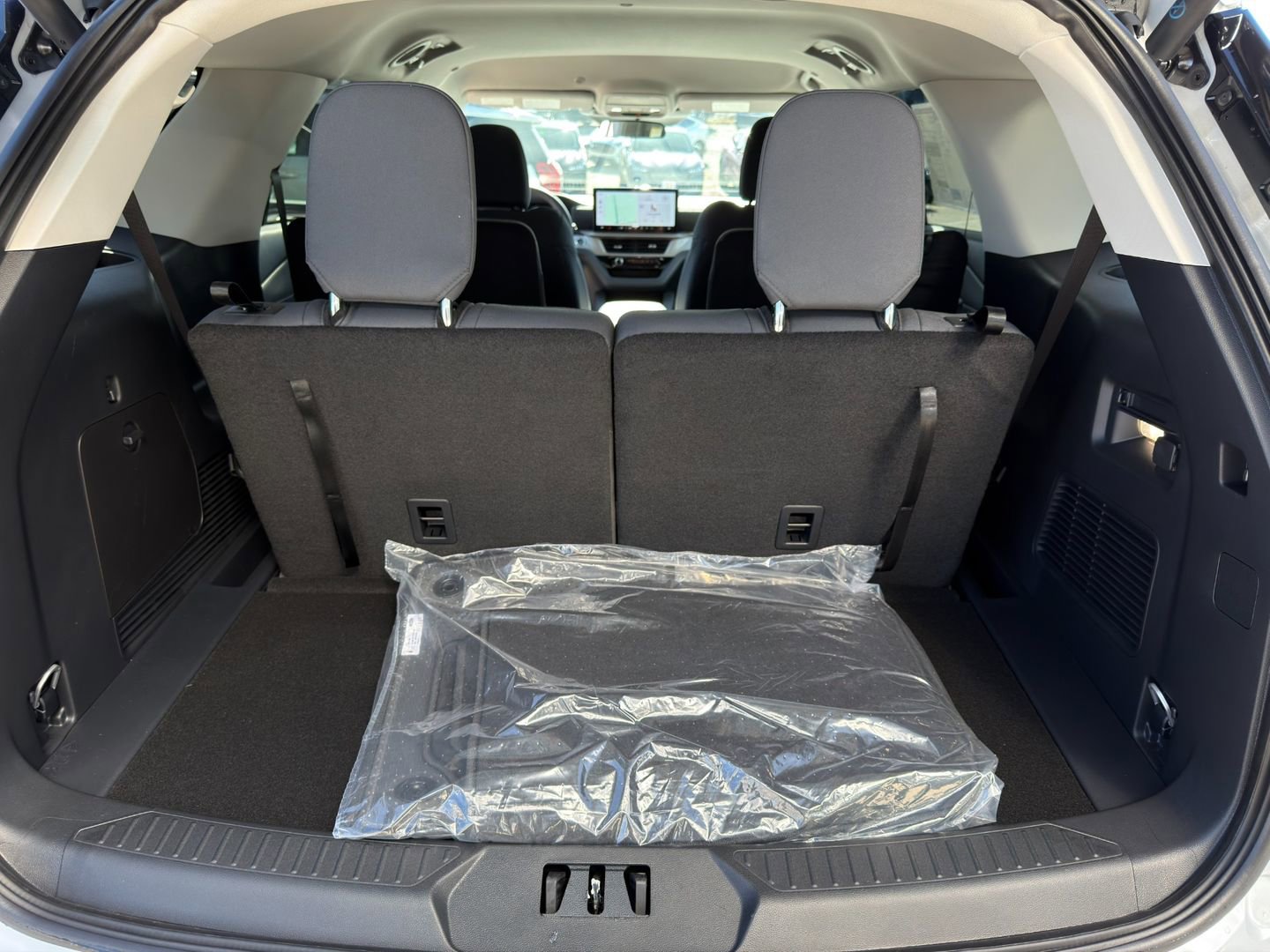 New 2026 Ford Explorer Active image 44