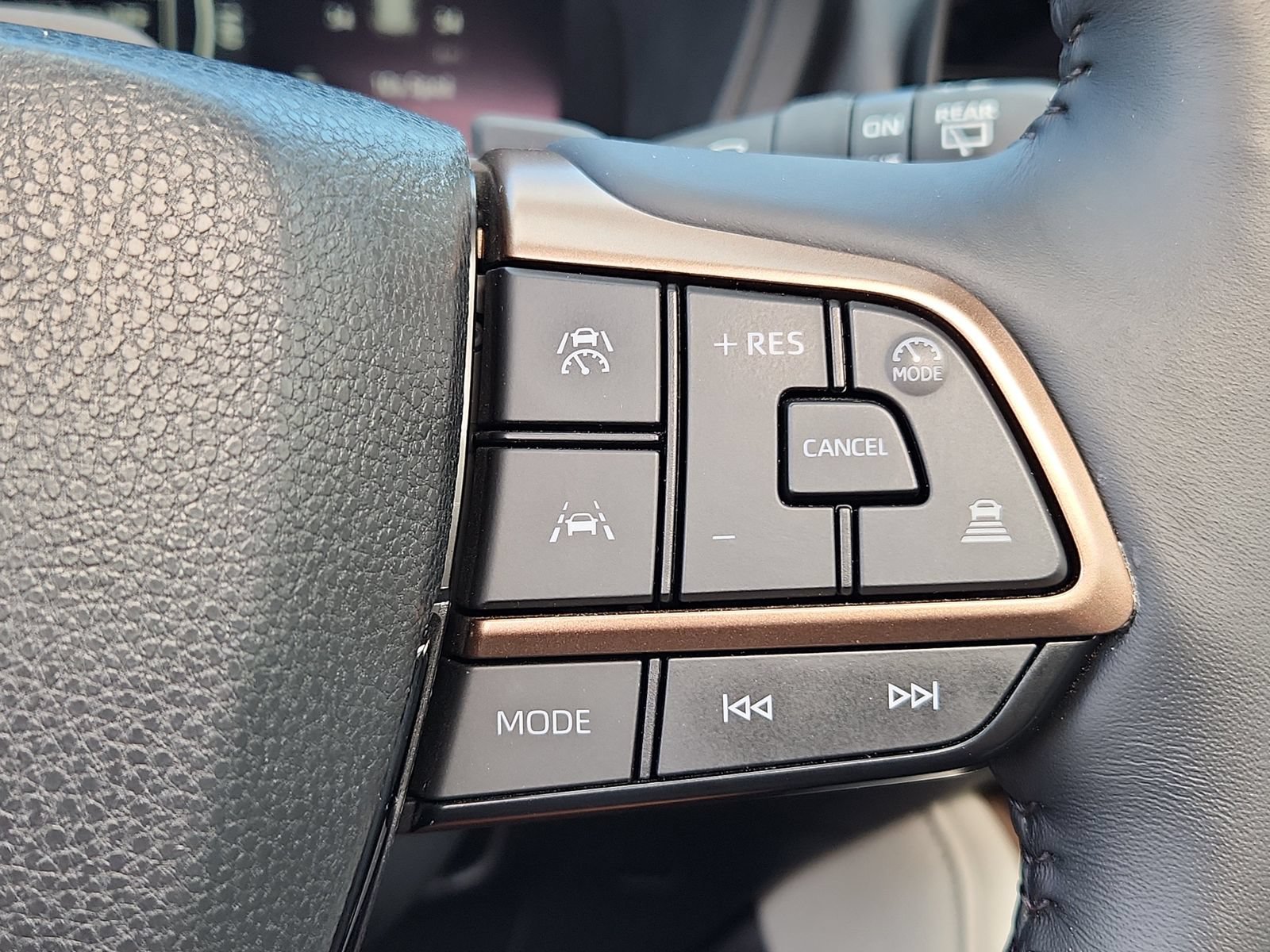Used 2025 Toyota Grand Highlander AWD Hybrid image 22