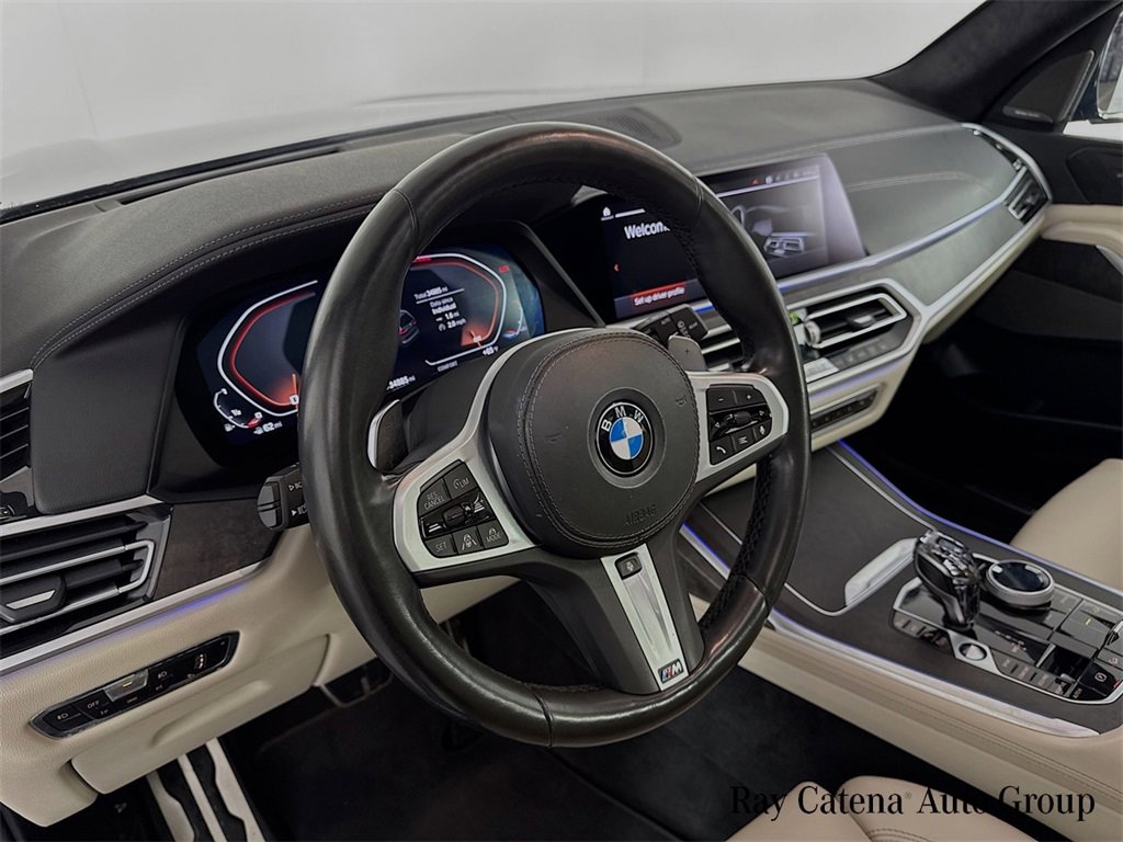 Used 2022 BMW X7 M50i image 9