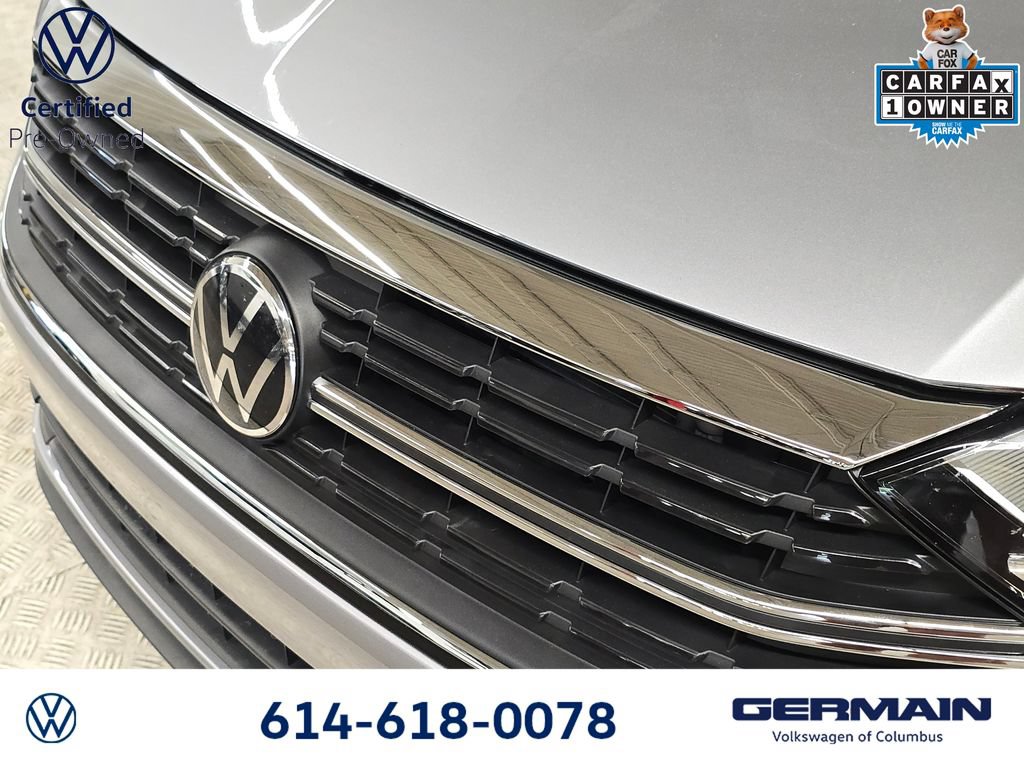 Certified 2023 Volkswagen Jetta SE w/ Panoramic Sunroof Package FWD image 13