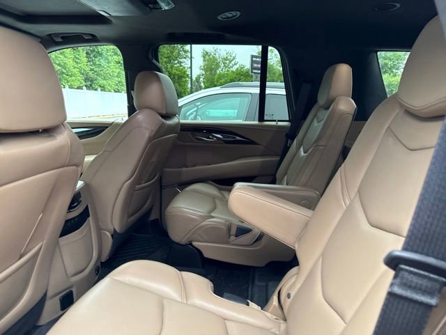 Used 2020 Cadillac Escalade Platinum AWD/4WD image 12