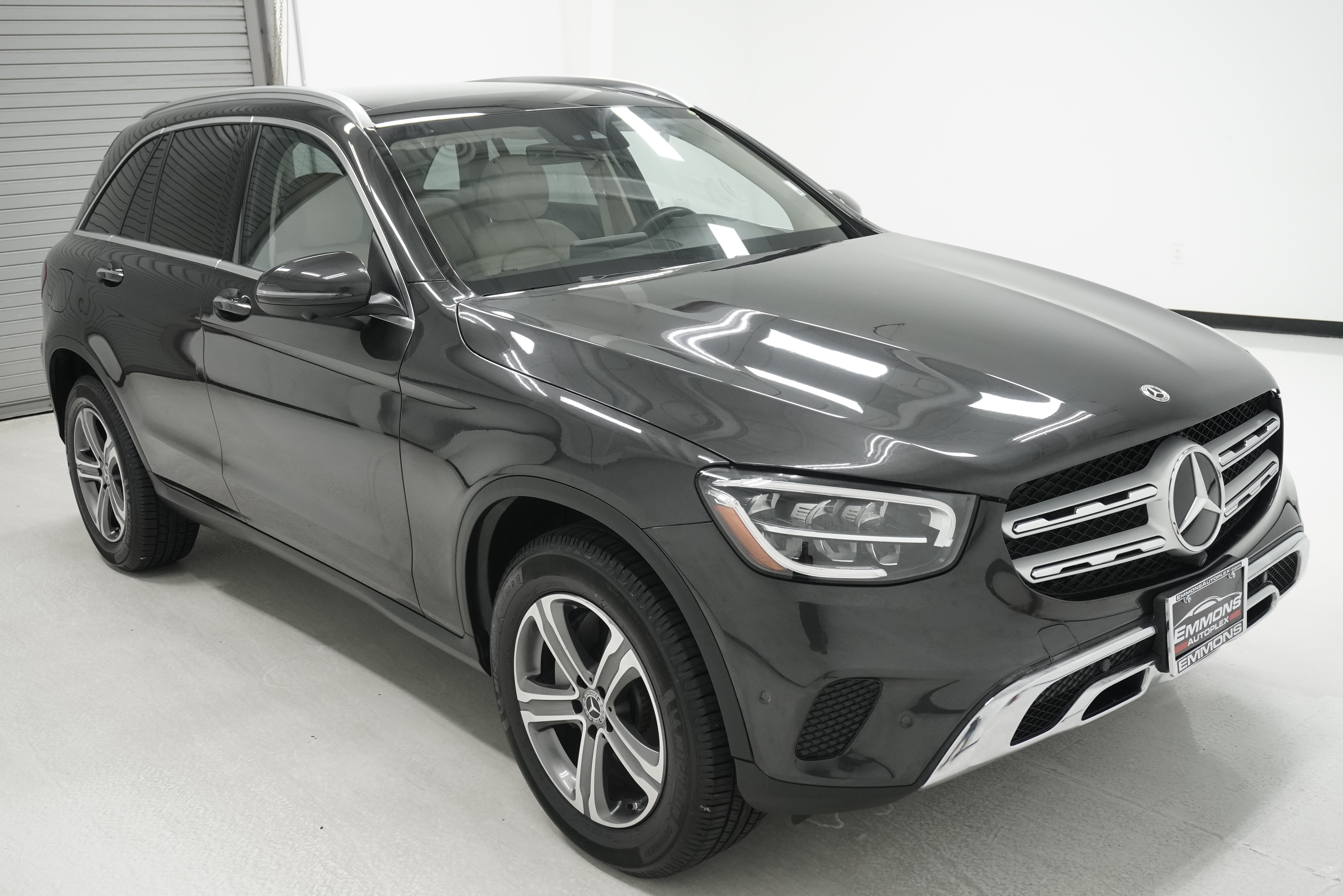 Used 2022 Mercedes-Benz GLC 300 image 3