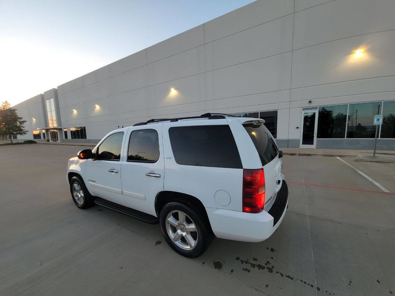 Used 2008 Chevrolet Tahoe LTZ w/ LTZ Preferred Equipment Group image 29
