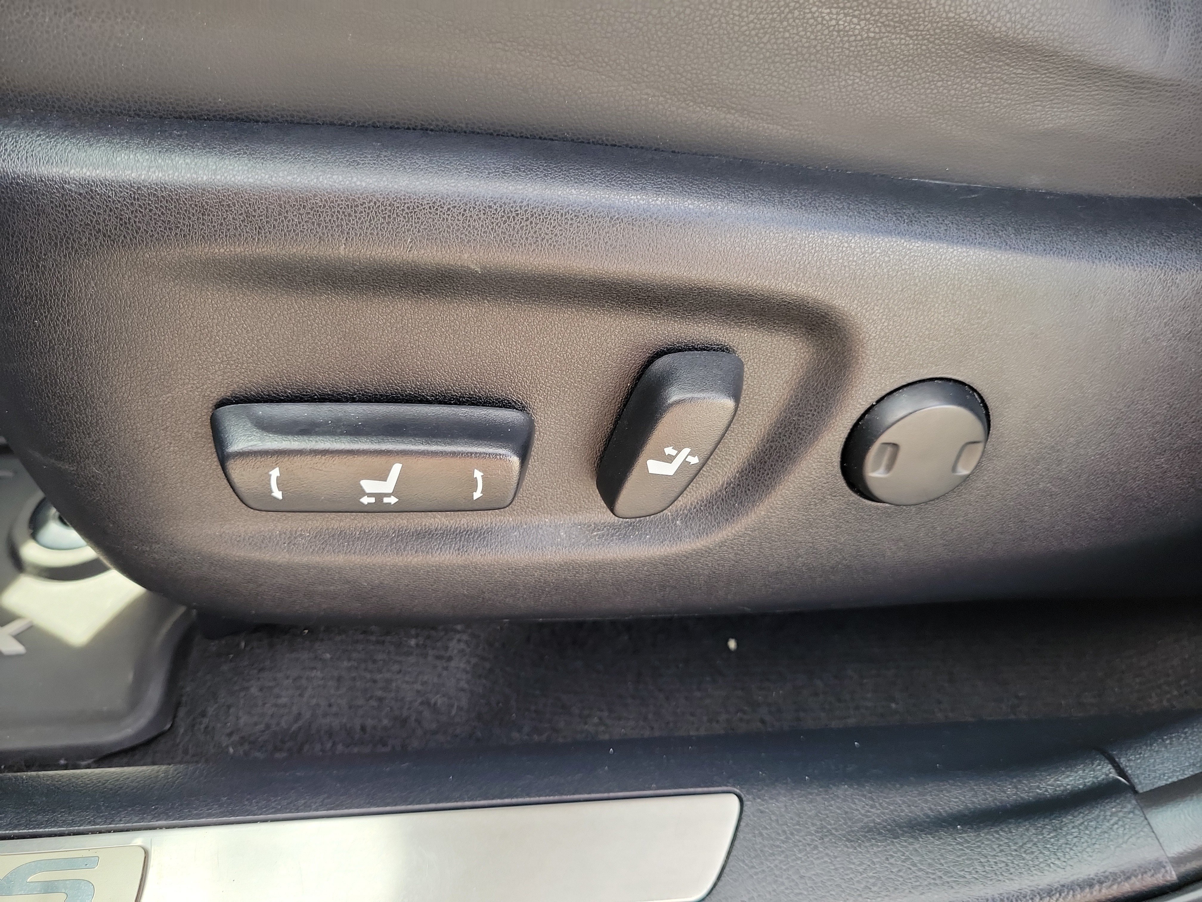 Used 2018 Lexus NX 300 AWD image 16