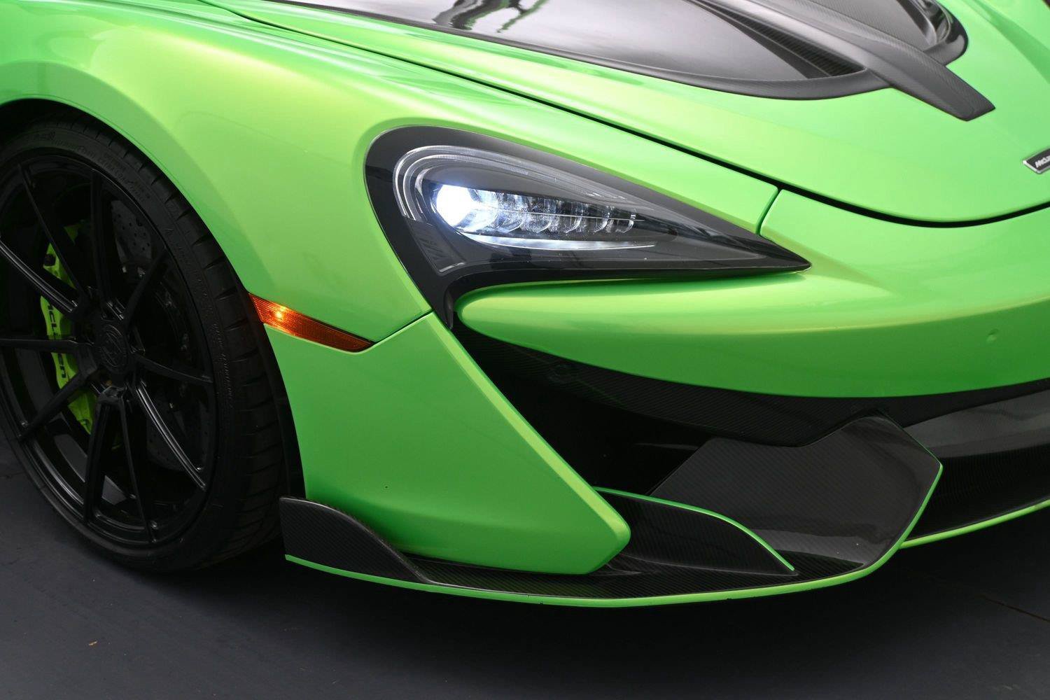 Used 2016 McLaren 570S Coupe RWD image 17