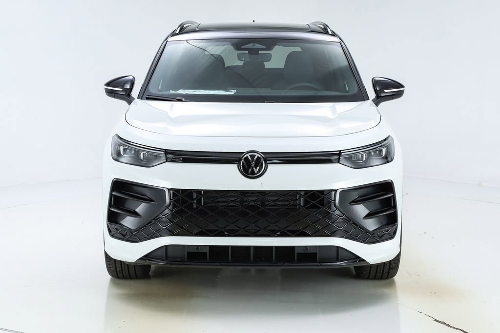 New 2026 Volkswagen Tiguan SE R-Line image 16