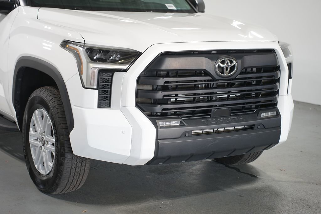Used 2024 Toyota Tundra SR5 w/ SR5 Premium Package image 4