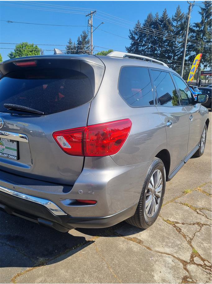 Used 2019 Nissan Pathfinder SV AWD/4WD image 5