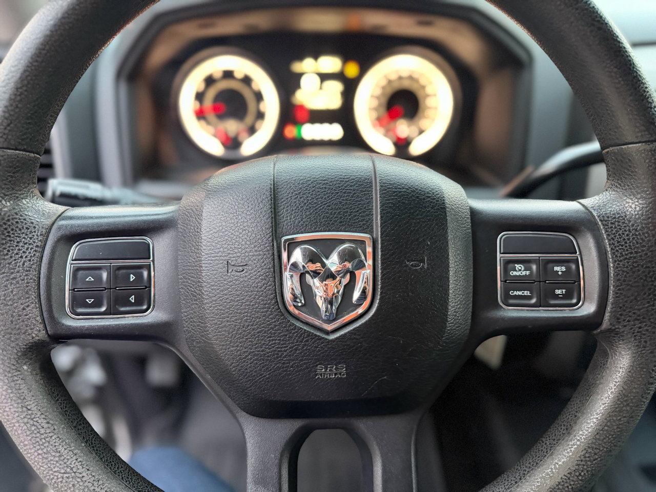 Used 2016 RAM 2500 Tradesman w/ Chrome Appearance Group image 22