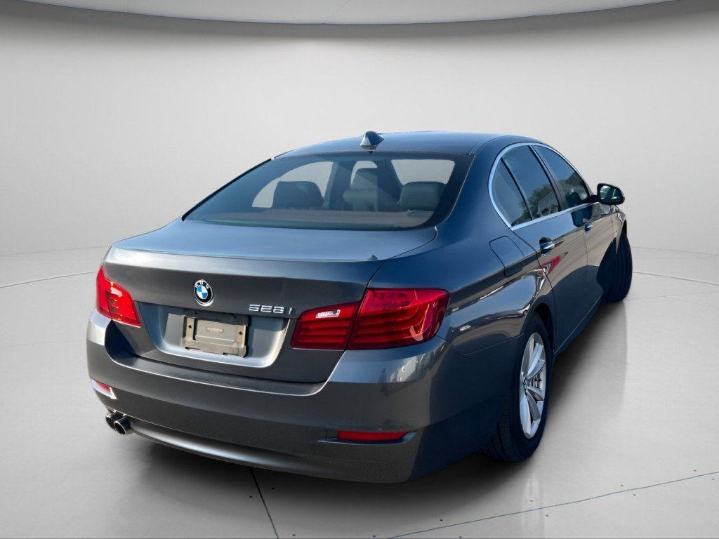 Used 2016 BMW 528i Sedan RWD image 5