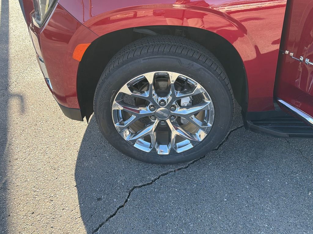 Used 2021 GMC Yukon SLT w/ SLT Premium Package image 32