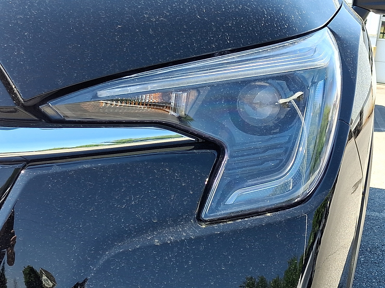 Used 2023 Subaru Ascent Limited w/ Technology Package AWD/4WD image 9