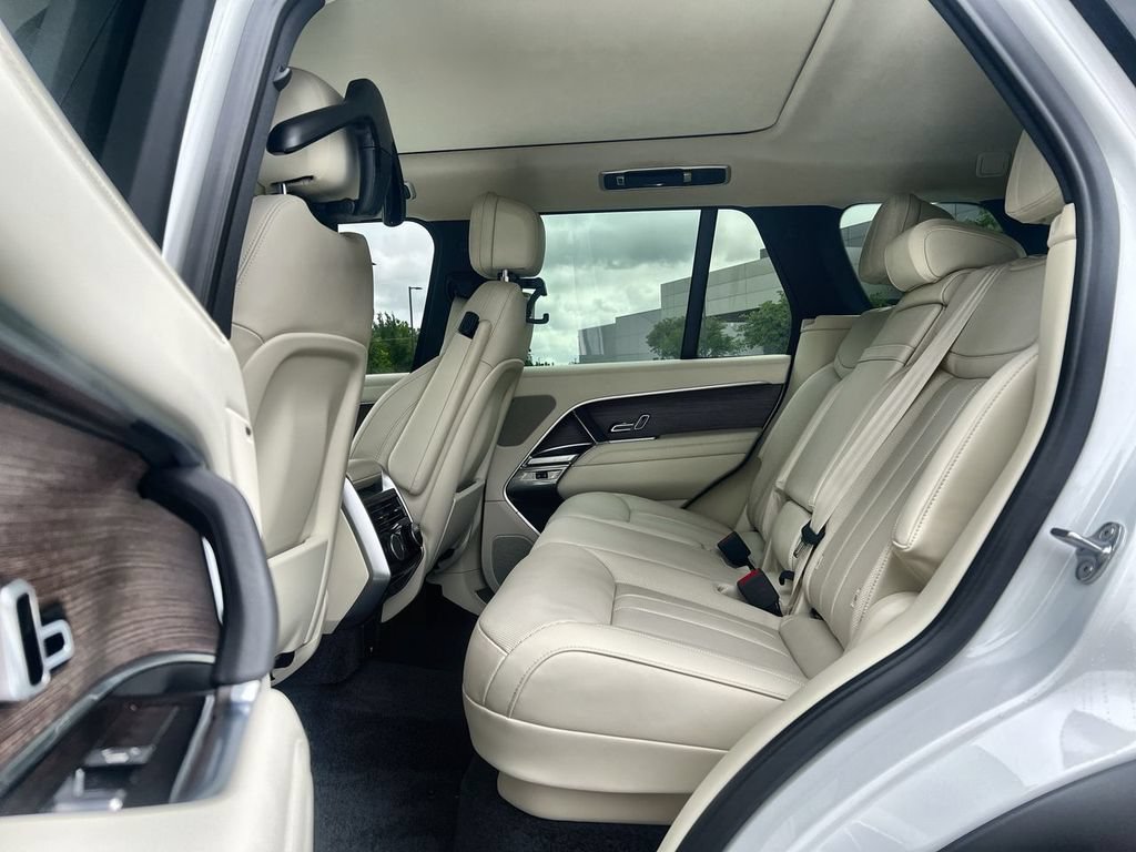 New 2026 Land Rover Range Rover SE AWD/4WD image 15
