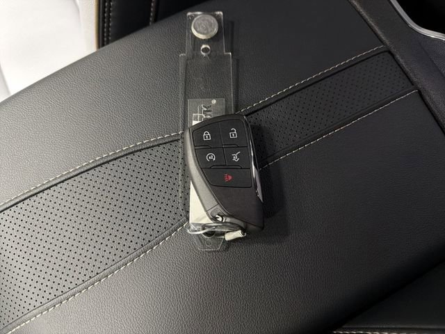 New 2026 Chevrolet Traverse High Country w/ LPO, Illumination Package AWD/4WD image 36