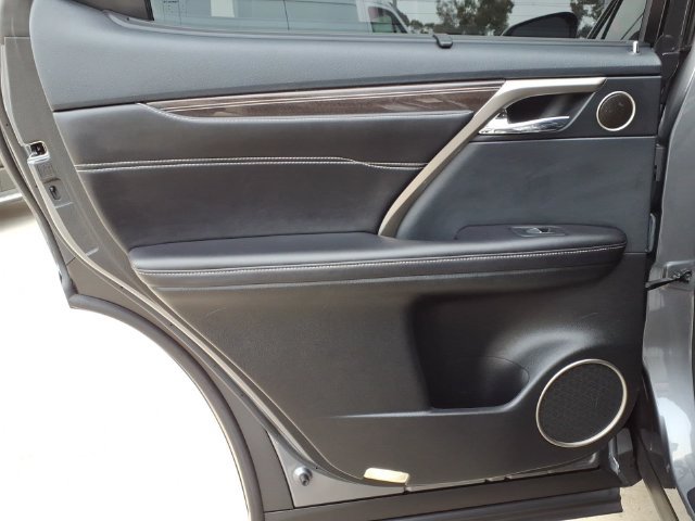 Used 2020 Lexus RX 450h AWD w/ Luxury Package image 17