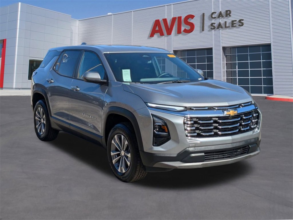 Used 2025 Chevrolet Equinox LT image 3