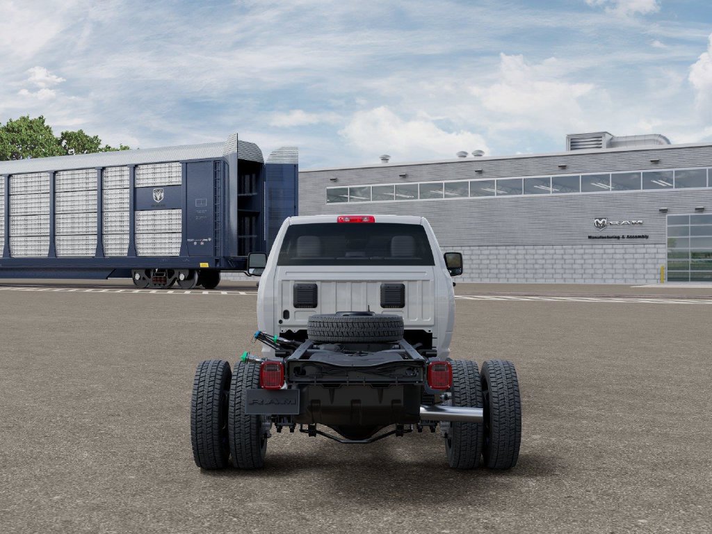 New 2026 RAM 4500 Tradesman AWD/4WD image 7