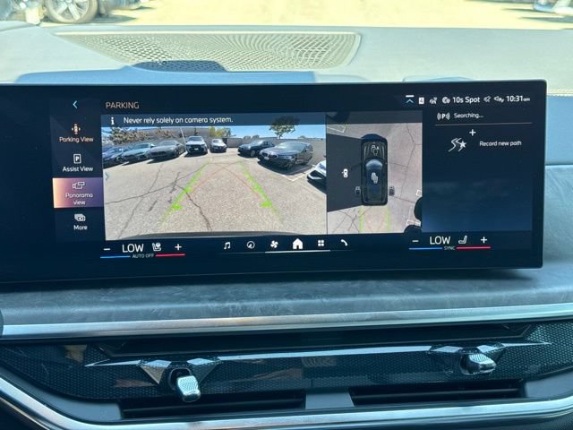 Used 2026 BMW X7 xDrive40i w/ M Sport Package AWD/4WD image 32