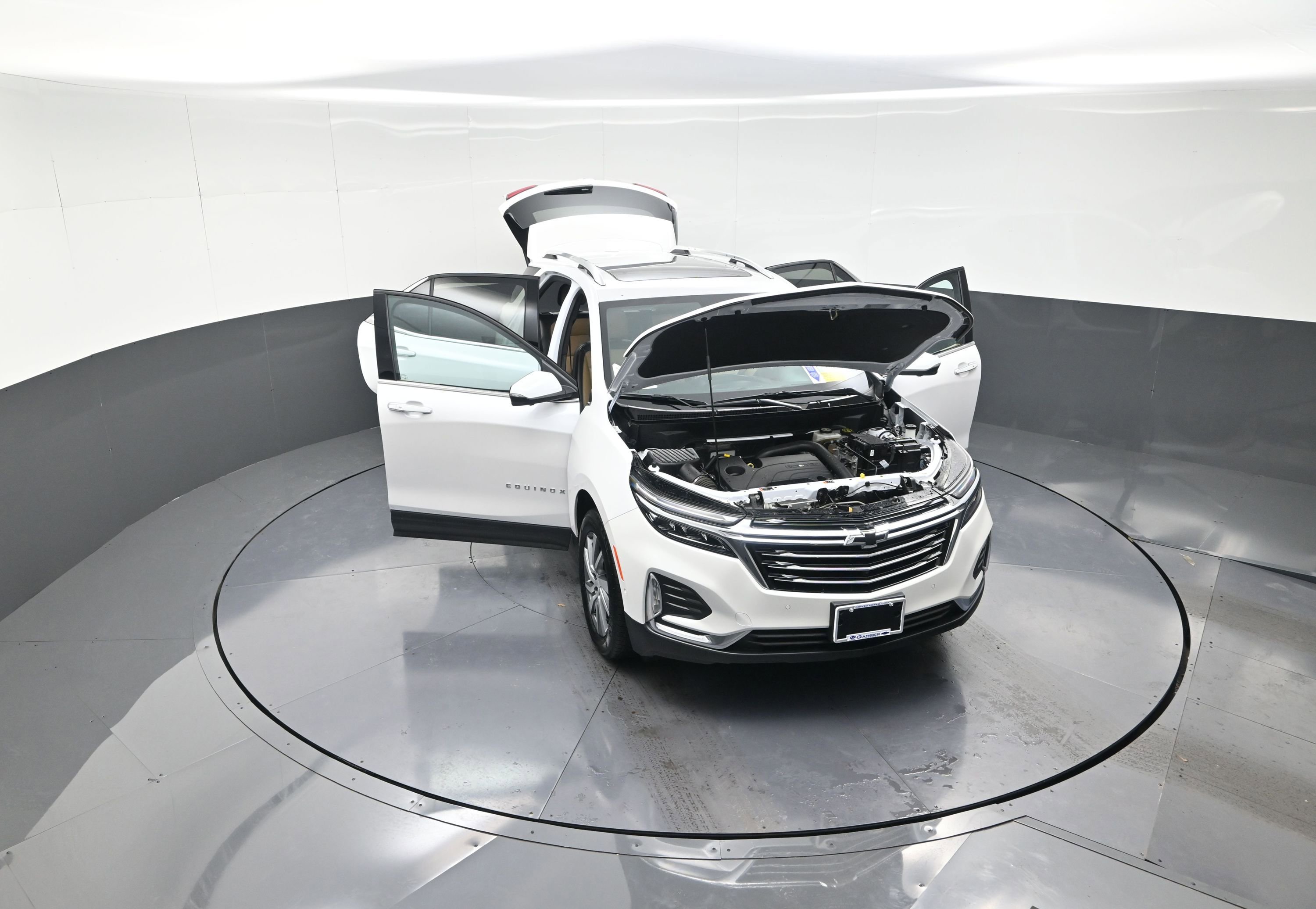 Used 2023 Chevrolet Equinox Premier image 14