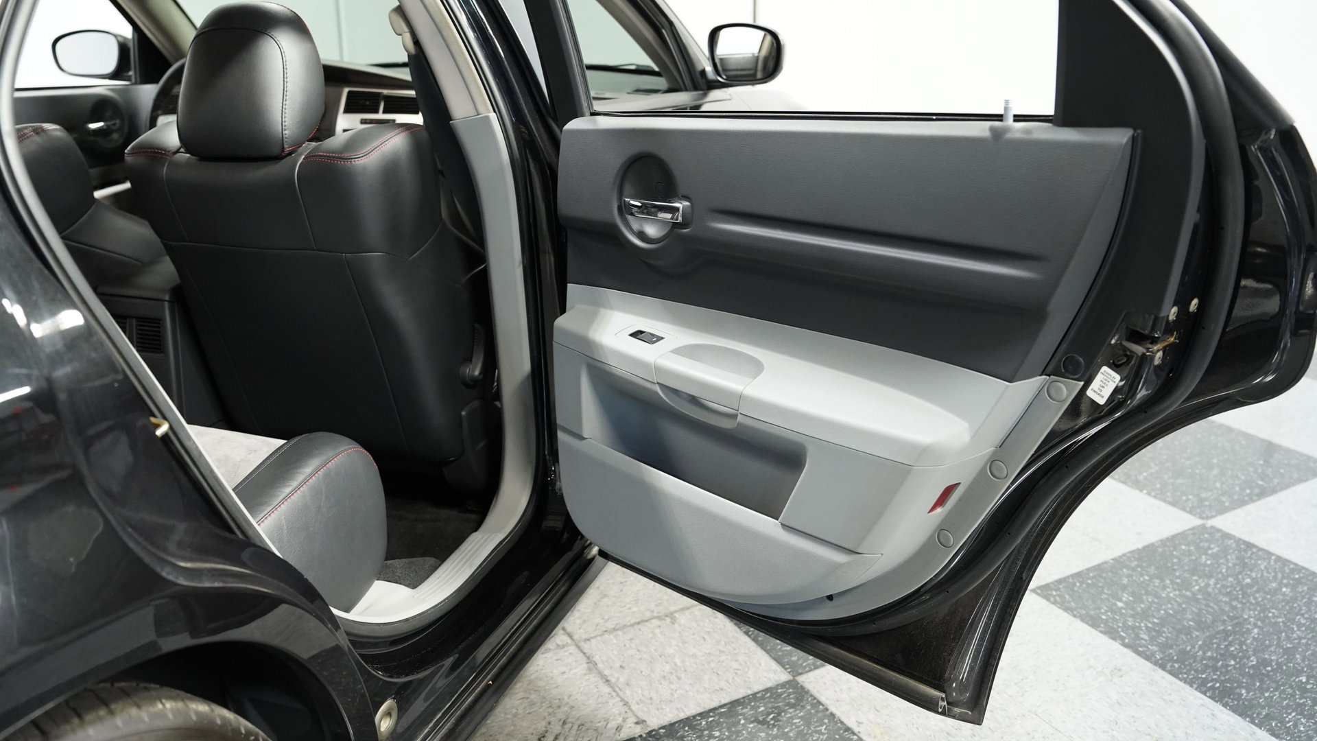 Used 2006 Dodge Magnum SRT8 w/ SRT Option Group III image 37