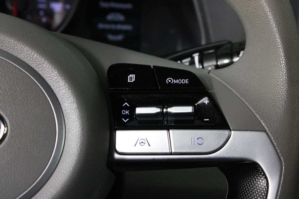 Certified 2022 Hyundai Elantra SEL FWD image 27