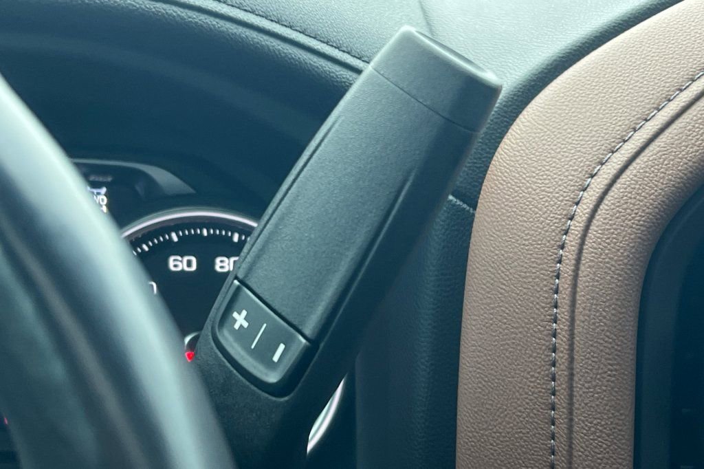 Used 2023 Chevrolet Silverado 2500 High Country w/ Z71 Off-Road Package AWD/4WD image 18