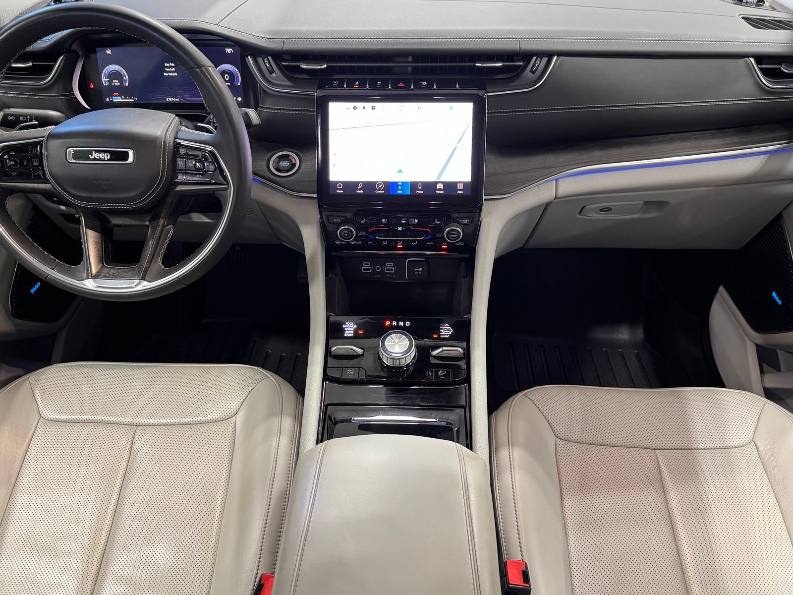 Used 2023 Jeep Grand Cherokee Overland AWD/4WD image 41