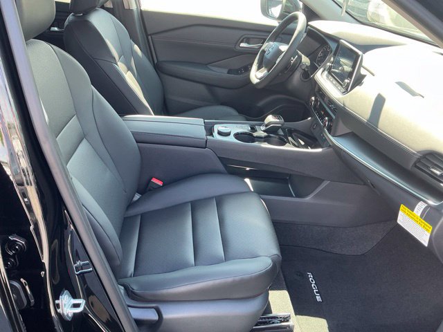 New 2026 Nissan Rogue Dark Armor AWD/4WD image 16
