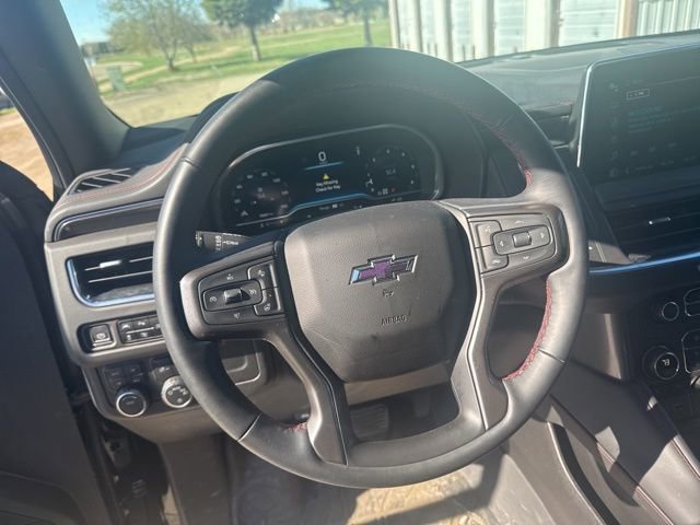Used 2023 Chevrolet Suburban RST w/ Luxury Package AWD/4WD image 16