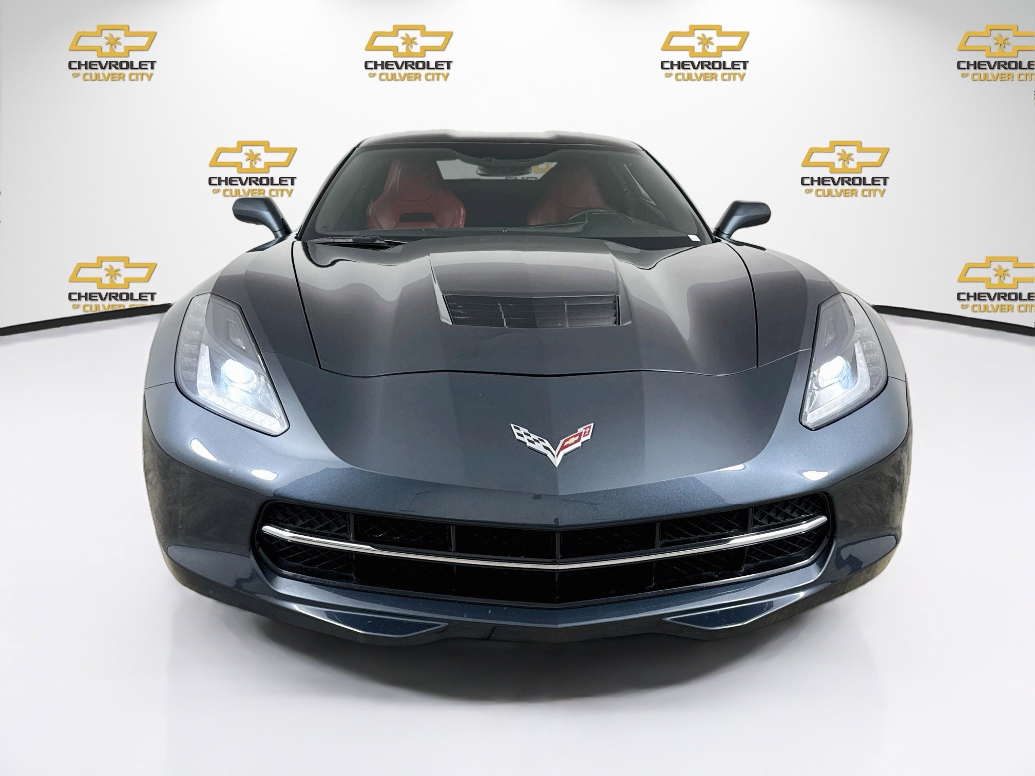 Used 2019 Chevrolet Corvette Stingray Coupe w/ 1LT RWD image 2