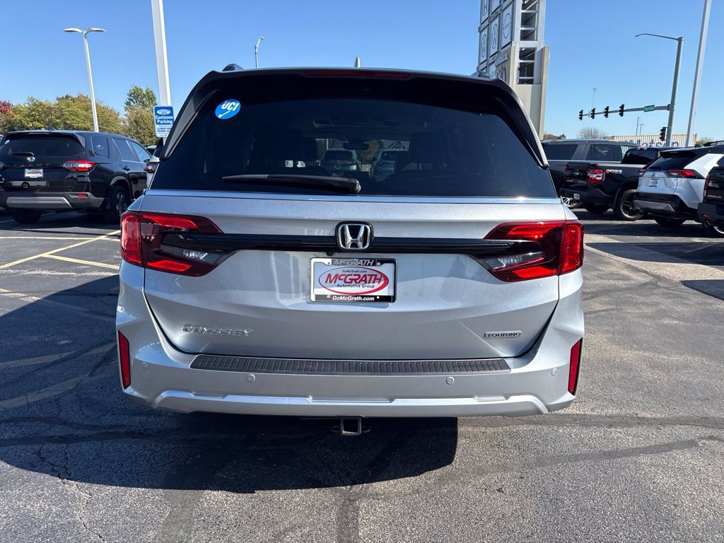 Certified 2026 Honda Odyssey Touring image 7