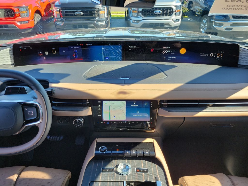 Certified 2026 Lincoln Navigator Black Label AWD/4WD image 14