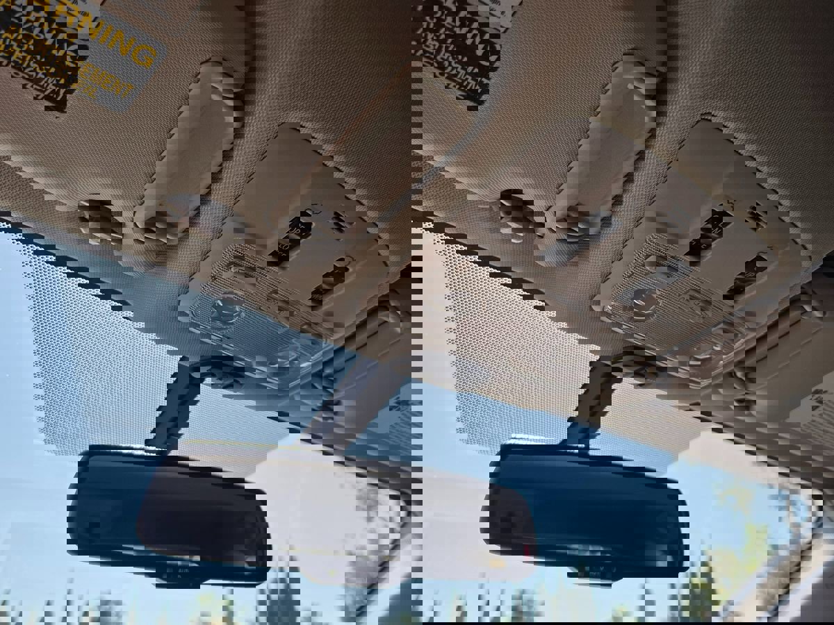 Used 2015 Toyota RAV4 Limited image 33