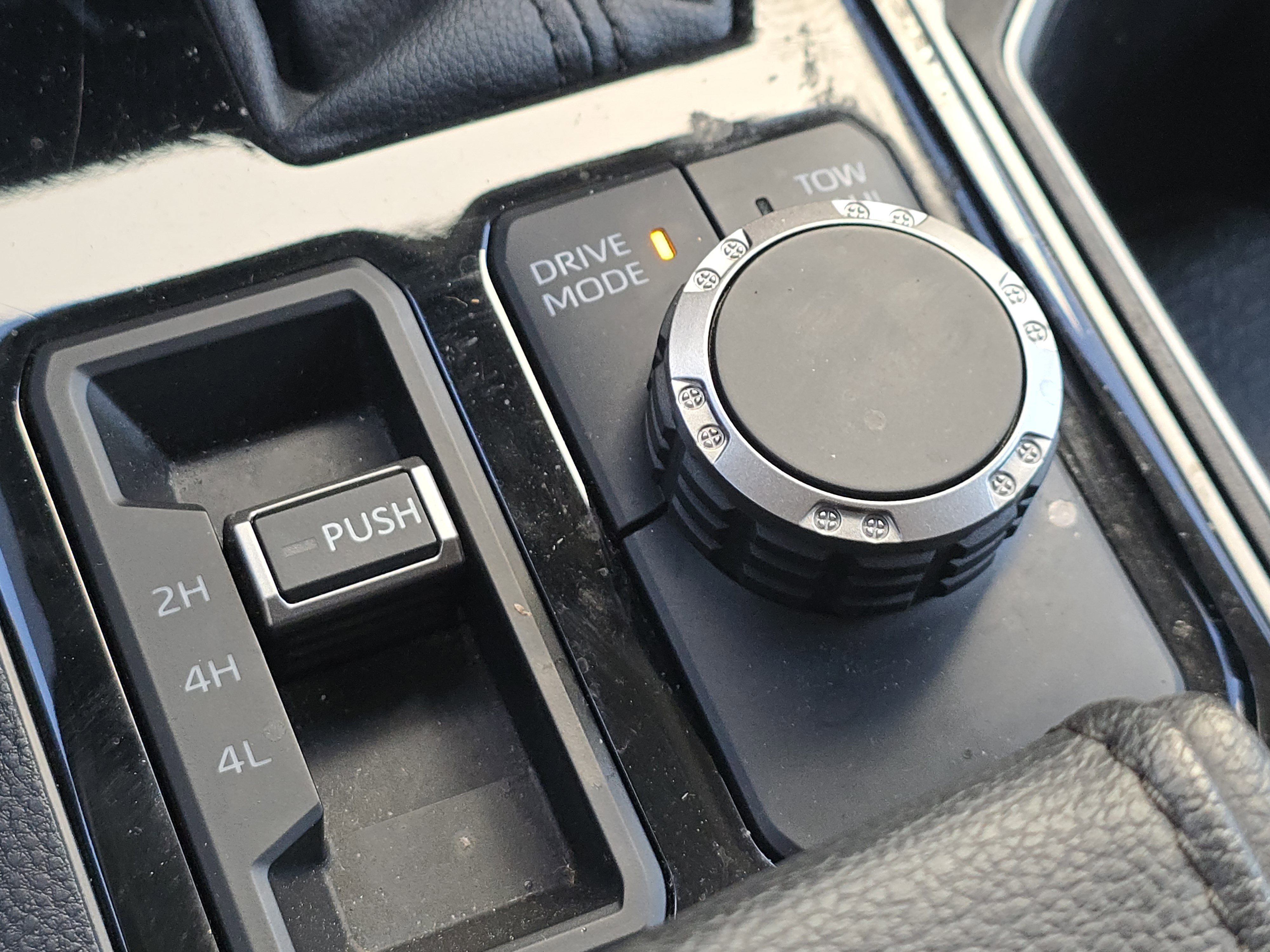 Used 2022 Toyota Tundra SR5 w/ SR5 Convenience Package image 25