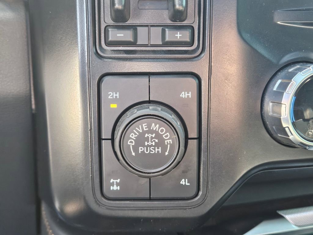 Used 2024 Ford F250 Platinum w/ Tremor Off-Road Package image 25