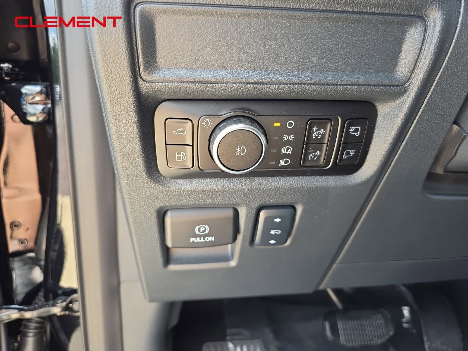 New 2025 Ford F150 Platinum w/ Equipment Group 702A High image 14