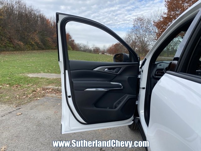 New 2026 Chevrolet Traverse LT image 13