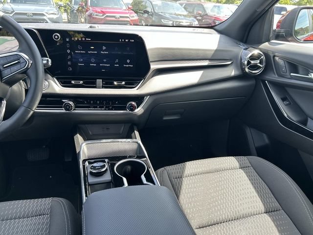 Used 2026 Chevrolet Equinox LT AWD/4WD image 17