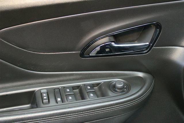 Used 2020 Buick Encore Essence AWD/4WD image 17
