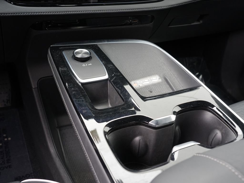Used 2025 Buick Enclave Sport Touring image 24