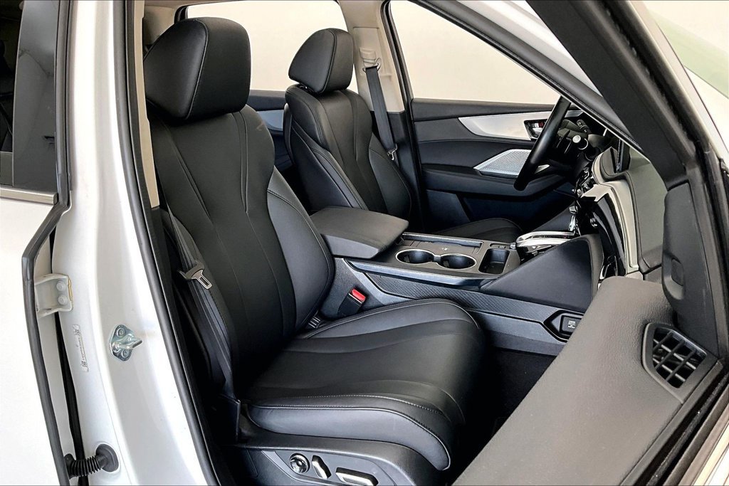 Certified 2025 Acura MDX FWD image 9