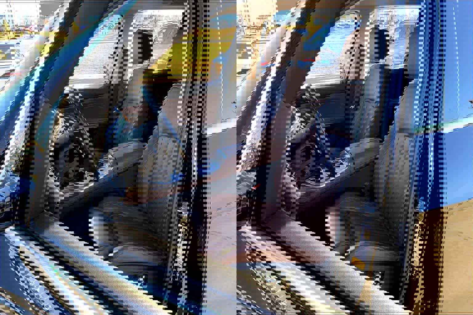 Used 2020 BMW X7 xDrive40i w/ Cold Weather Package image 9