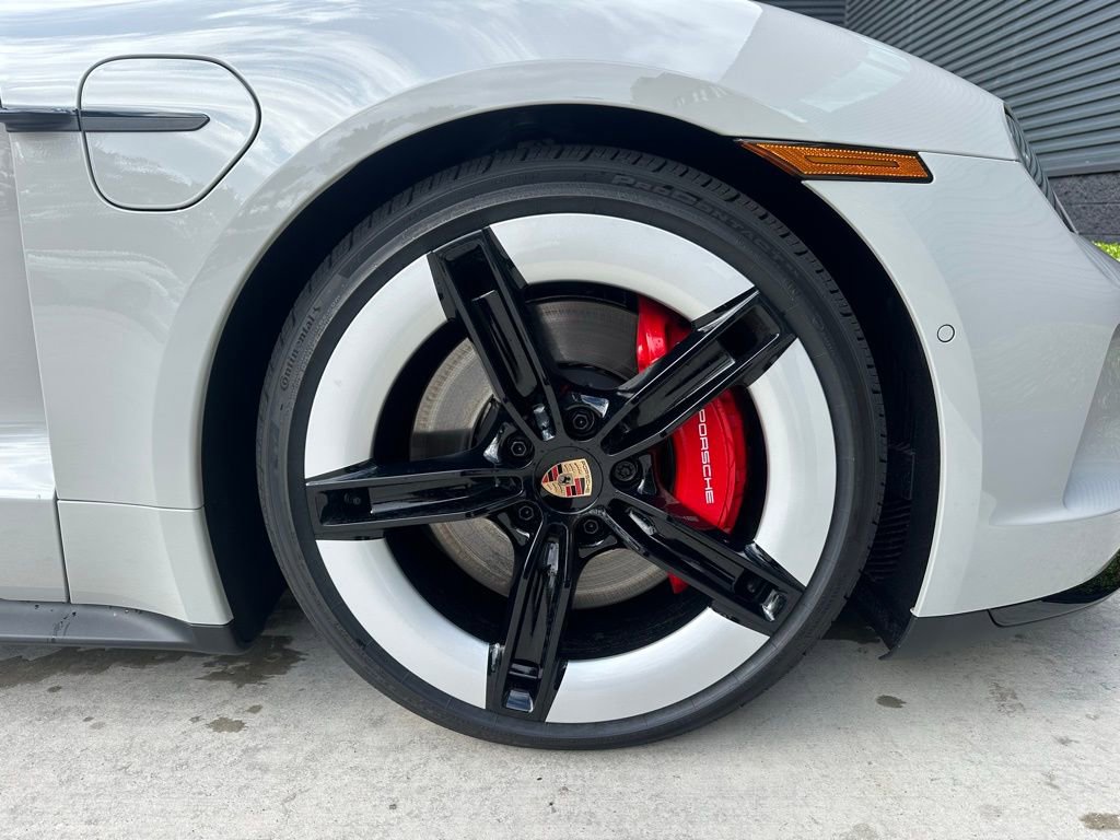 Used 2026 Porsche Taycan GTS image 15