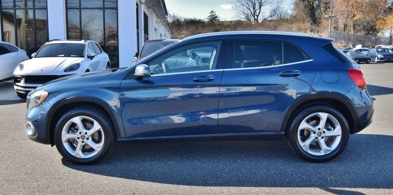 Used 2020 Mercedes-Benz GLA 250 4MATIC image 3