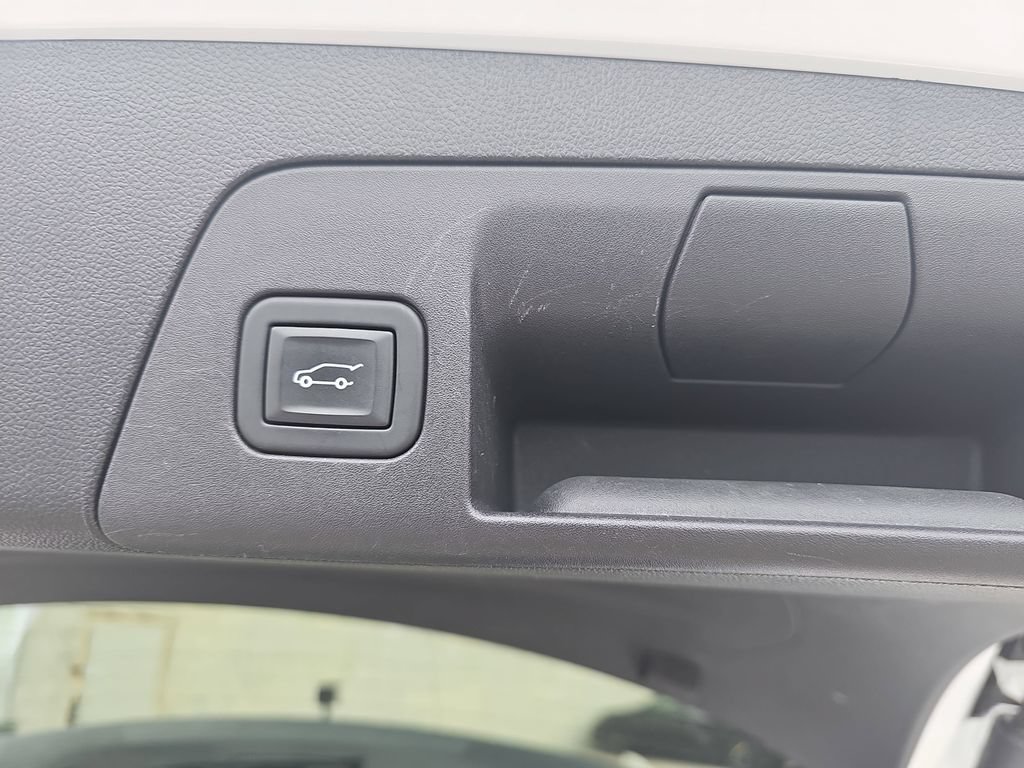 Certified 2023 Buick Envision Preferred AWD/4WD image 17
