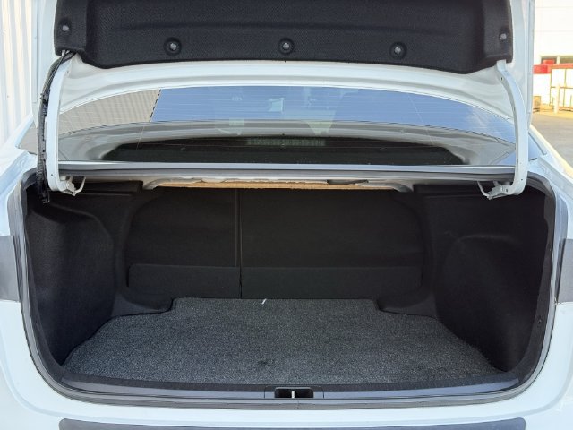 Used 2023 Toyota Corolla SE w/ SE Premium Package FWD image 34
