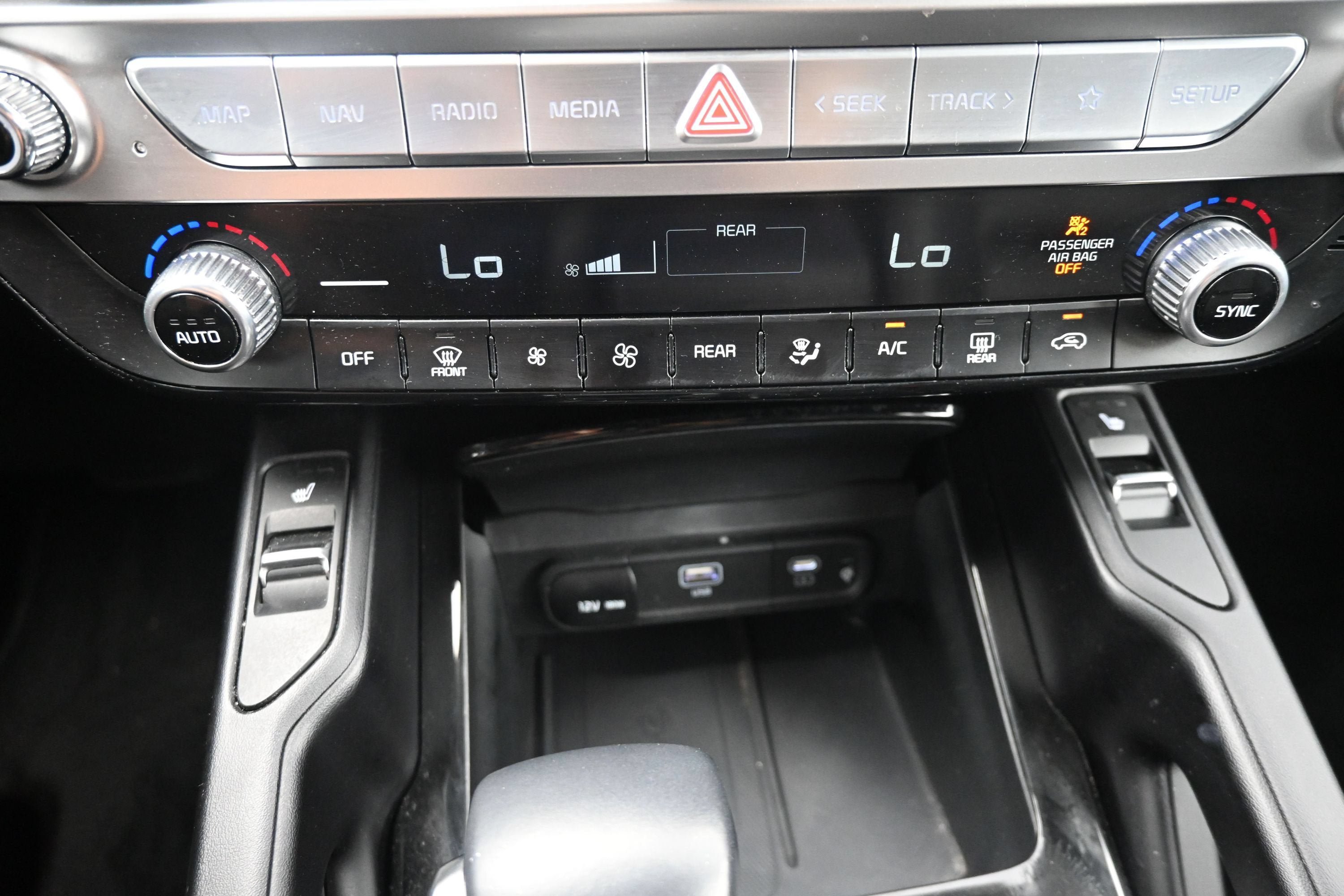 Used 2024 Kia Telluride S w/ S Sunroof Package AWD/4WD image 17