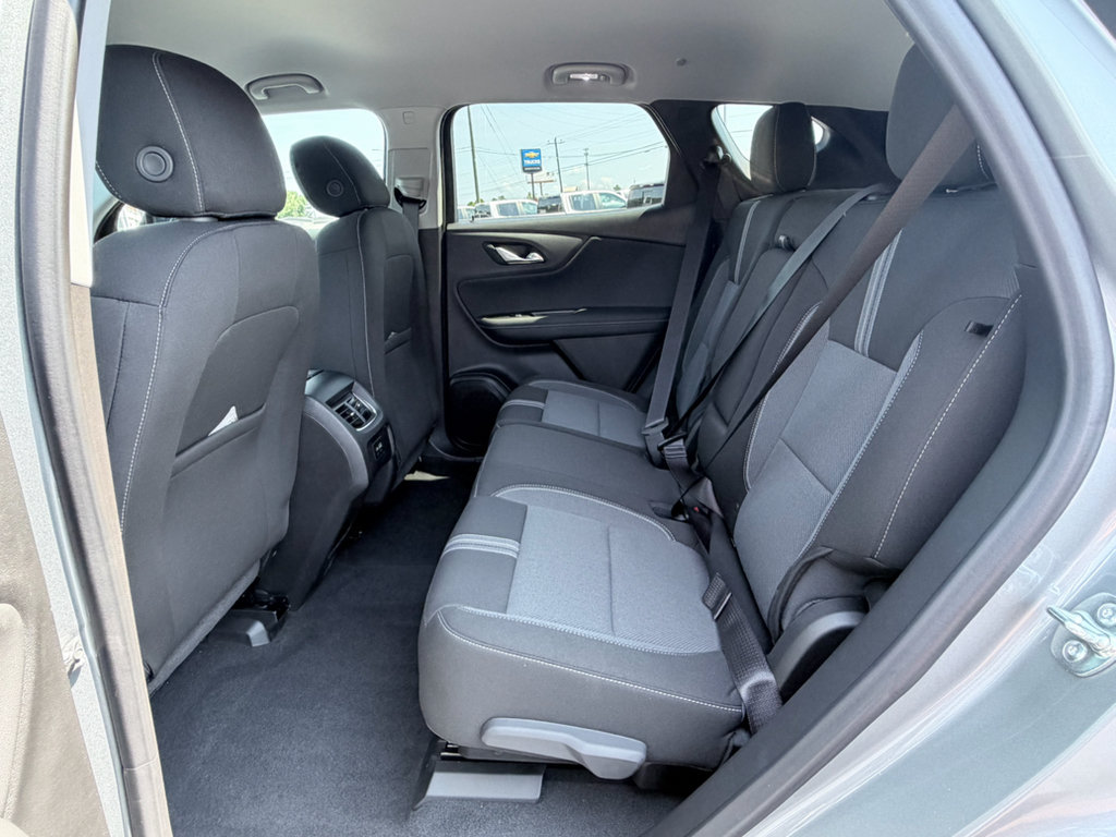 New 2026 Chevrolet Blazer LT w/ Midnight/Sport Edition FWD image 26