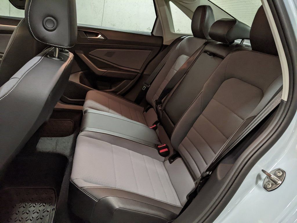 New 2026 Volkswagen Jetta SE FWD image 24